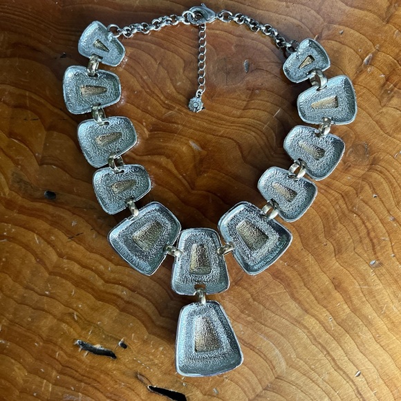 Vintage 70’s Monet silver and gold toned geometric statement necklace - Picture 5 of 5